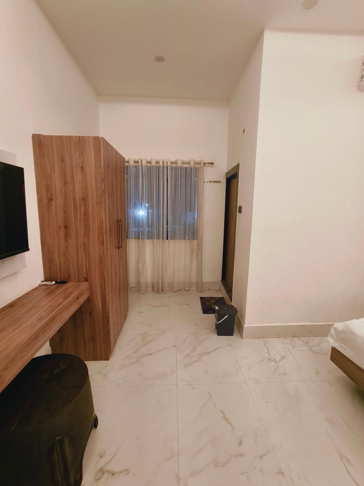 Hotel Modi Palace, Chanderi Mp Exteriör bild