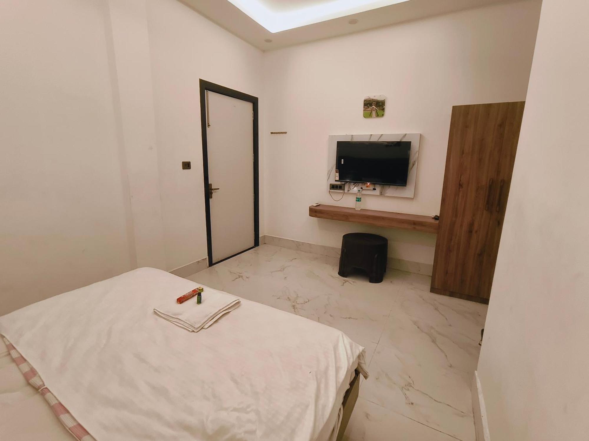 Hotel Modi Palace, Chanderi Mp Exteriör bild