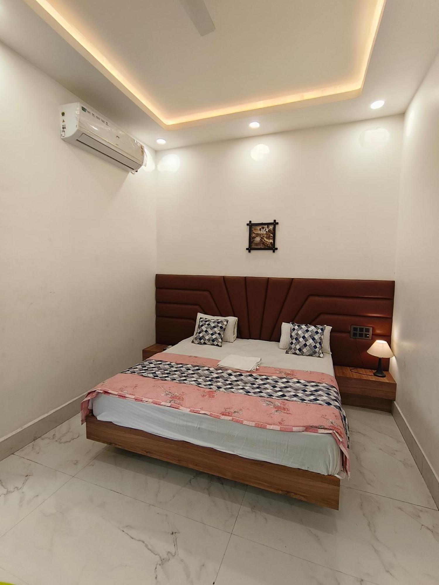Hotel Modi Palace, Chanderi Mp Exteriör bild
