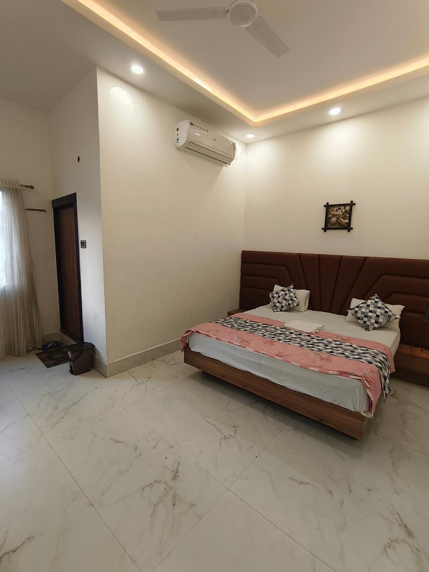 Hotel Modi Palace, Chanderi Mp Exteriör bild
